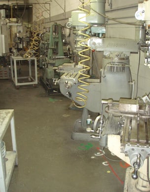 Labyrint-of-machines-at-Roux-1198x1536