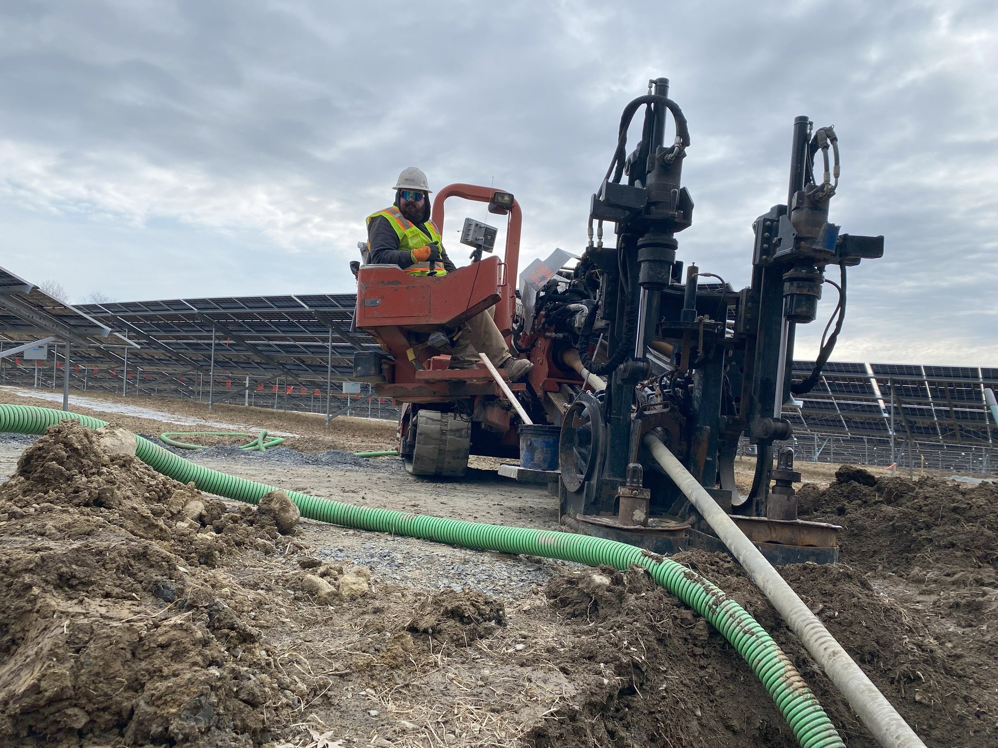 Solar Farm Drill Rig w. Will